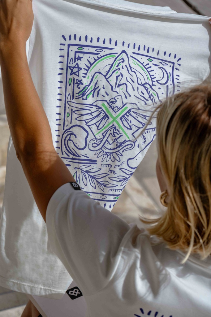 REMERA MANGA CORTA - VISIONES