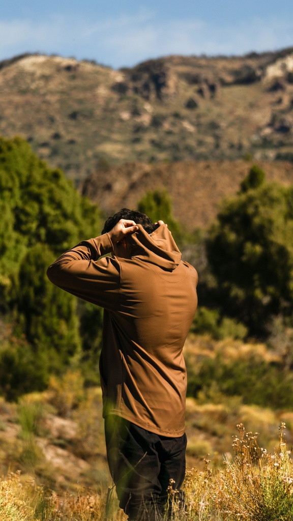BUZO CANGURO DEPORTIVO - NOGAL