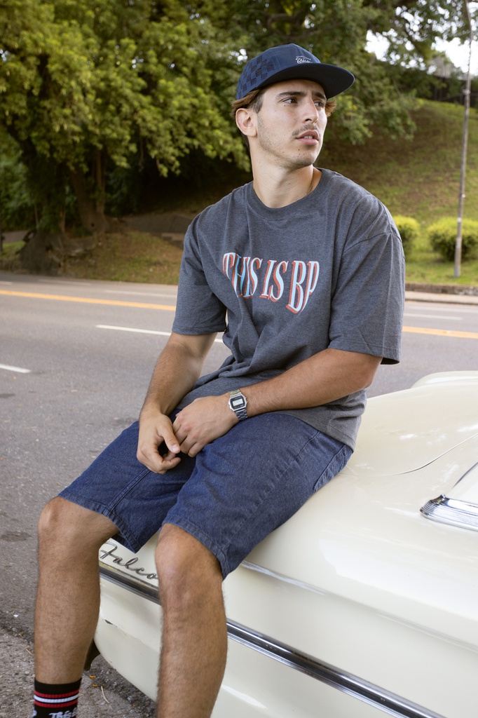 REMERA MANGA CORTA RELAXED FIT - SERIF