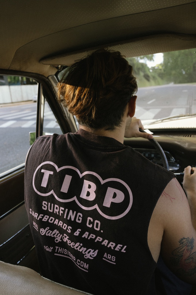 REMERA SIN MANGAS - APPAREL BLACK