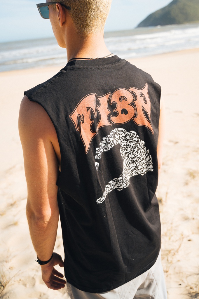 REMERA SIN MANGAS - FRANZ