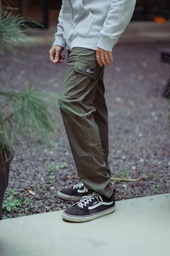 [083215087] PANTALON CARGO - INDIO