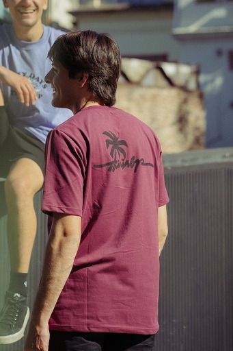 [031215H53] REMERA MC - COQUEIRO