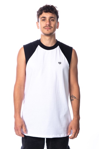 [032215011] REMERA SIN MANGAS - MIKE